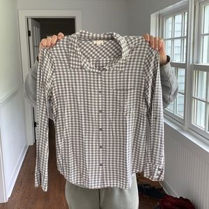 Women’s collared shirt